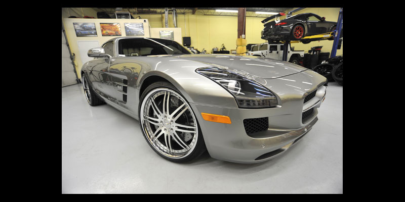 Mercedes-Benz AMG SLS