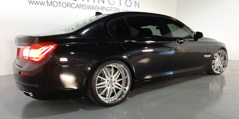 BMW 750