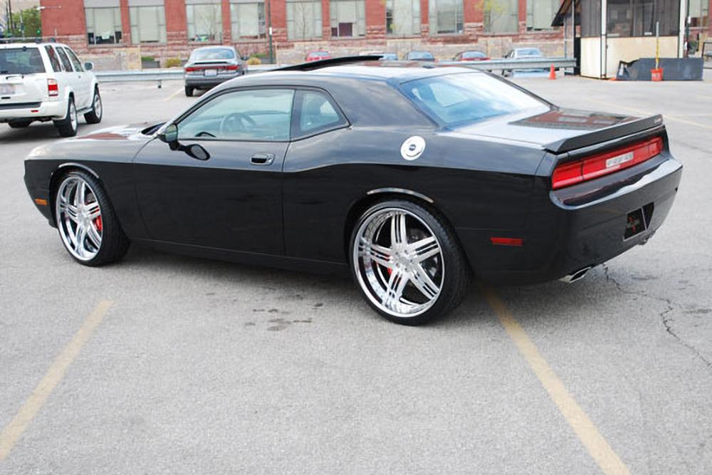 Dodge Challenger Vellano Wheels VSW
