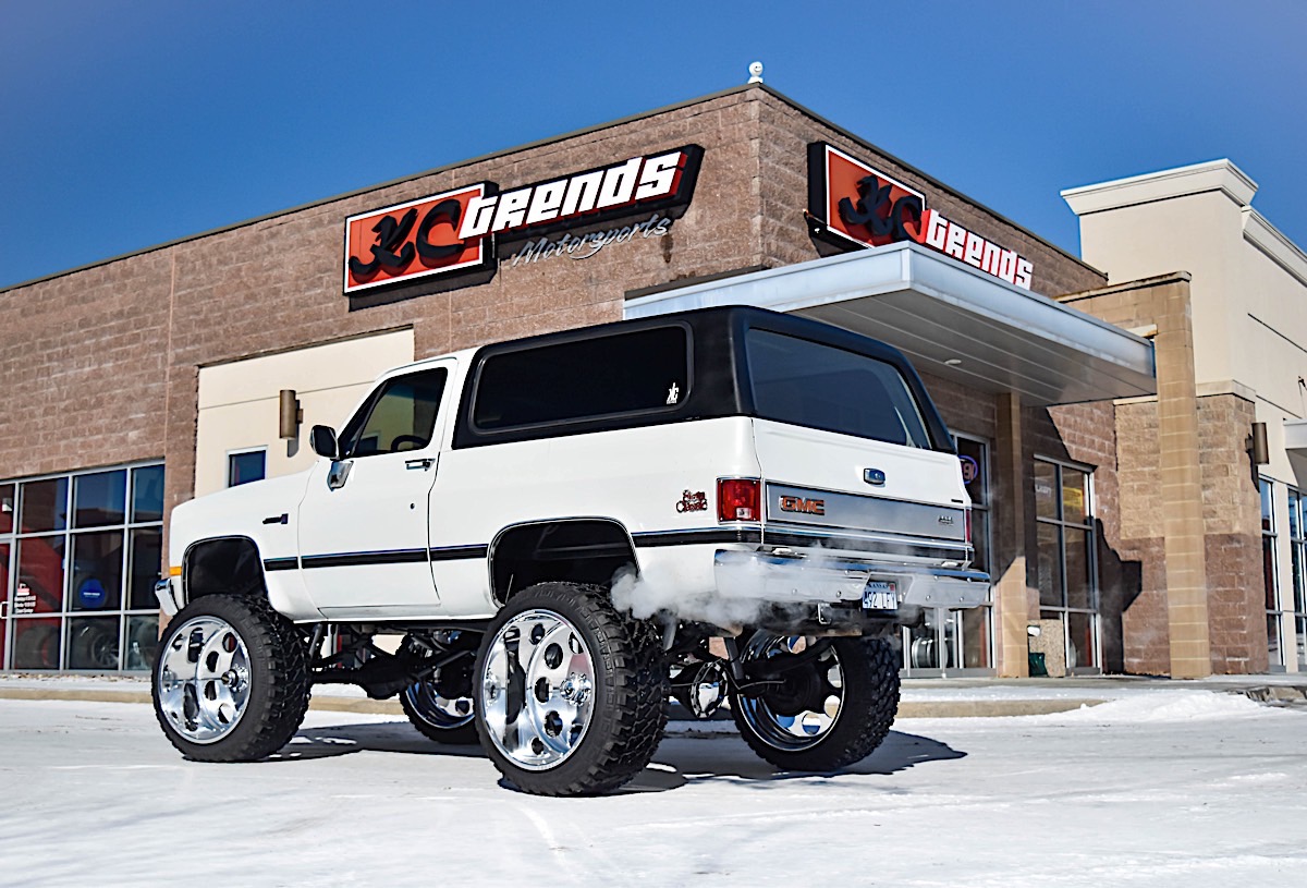 GMC Jimmy with Fuel Forged Wheels FF31