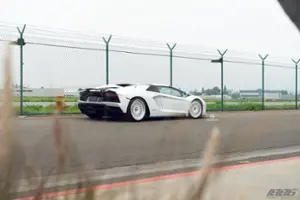 Lamborghini Aventador Thumbnail