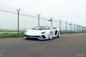 Lamborghini Aventador Thumbnail
