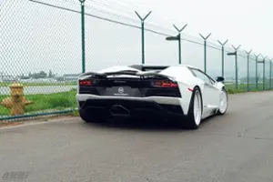 Lamborghini Aventador Thumbnail