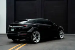 Lamborghini Urus Performante Thumbnail