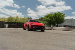 Lamborghini Urus Thumbnail