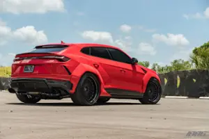 Lamborghini Urus Thumbnail