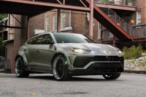 Lamborghini Urus Thumbnail