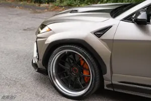 Lamborghini Urus Thumbnail