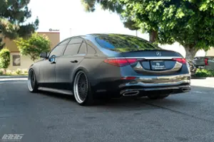 Mercedes-Benz S580 Thumbnail