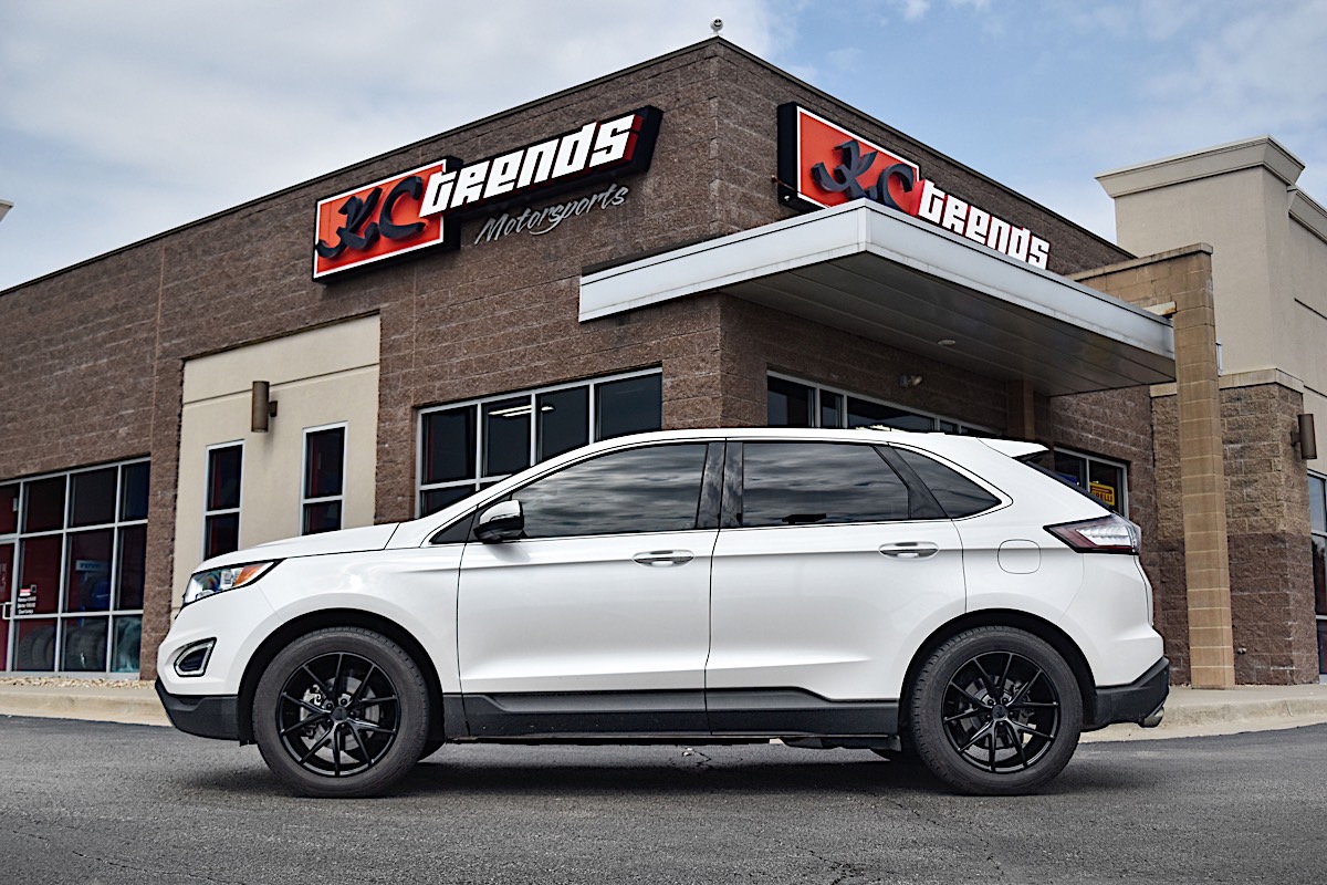 Ford Edge with Niche Sport Series Misano - M117