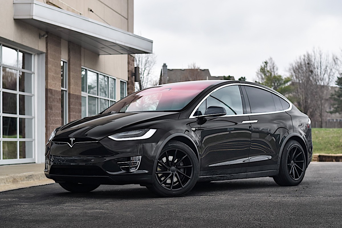 Tesla X CVT