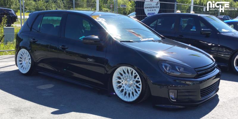  Volkswagen Golf with Niche Sport Series Citrine - M156