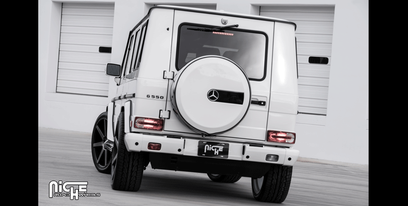 Mercedes-Benz G550