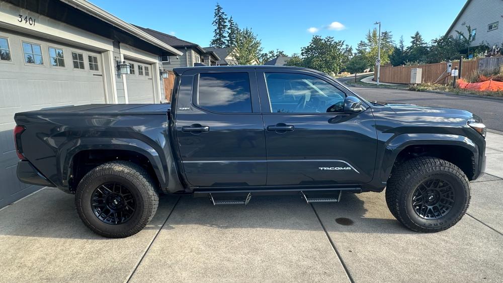 Toyota Tacoma TM8