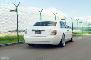 Rolls-Royce Ghost Thumbnail