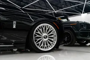 Rolls-Royce Spectre Thumbnail