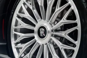 Rolls-Royce Spectre Thumbnail