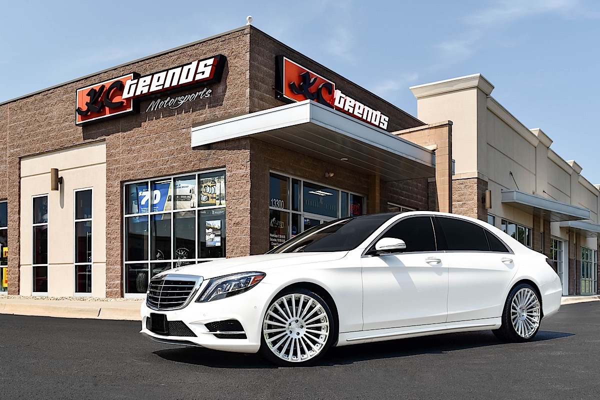 Mercedes-Benz S550 with 
