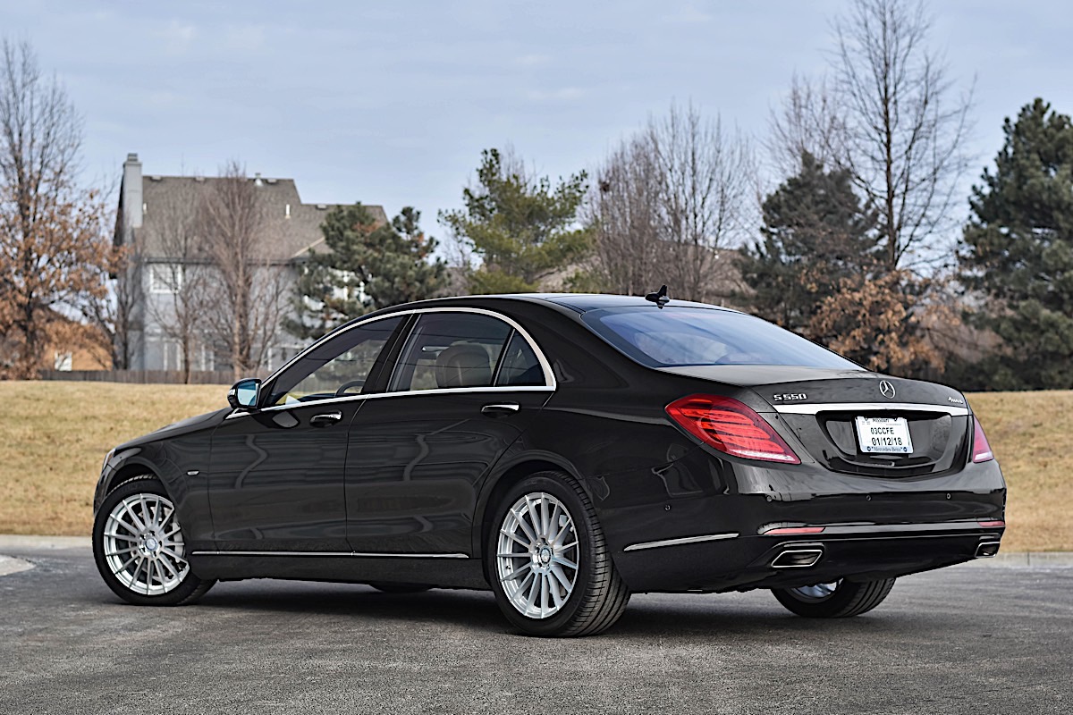 Mercedes-Benz S550 with Mandrus Stirling