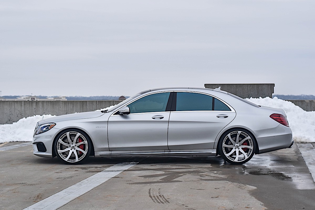 Mercedes-Benz S63 AMG with 