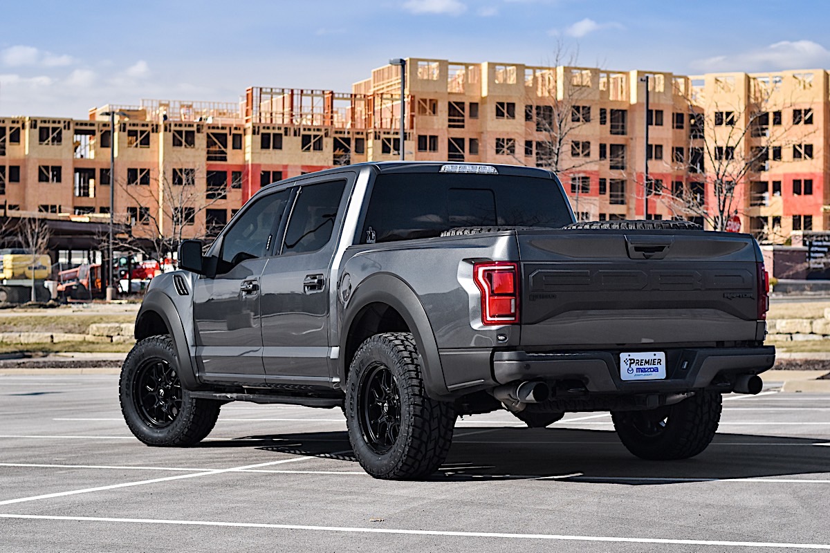 Ford Raptor with Fuel 1-Piece Wheels Tech - D670