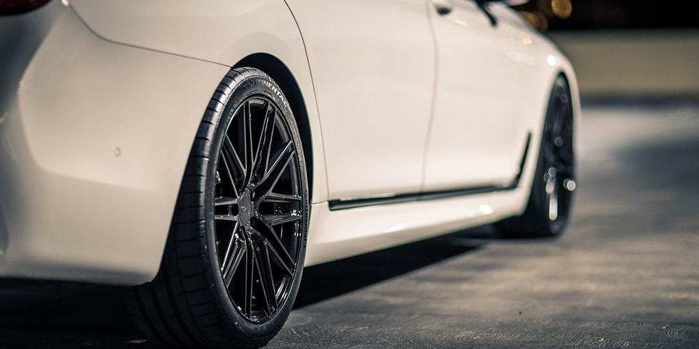 BMW 750i