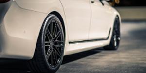 BMW 750i