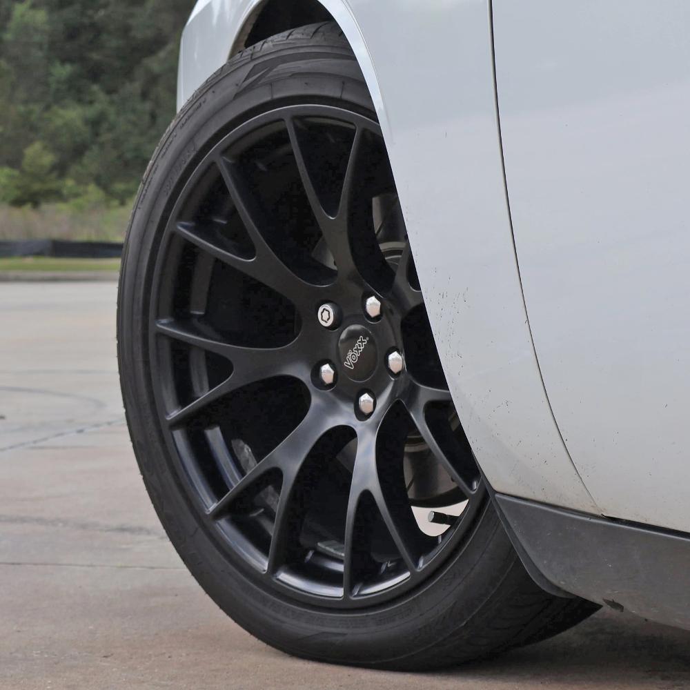 Dodge Challenger Voxx Replica Hellcat