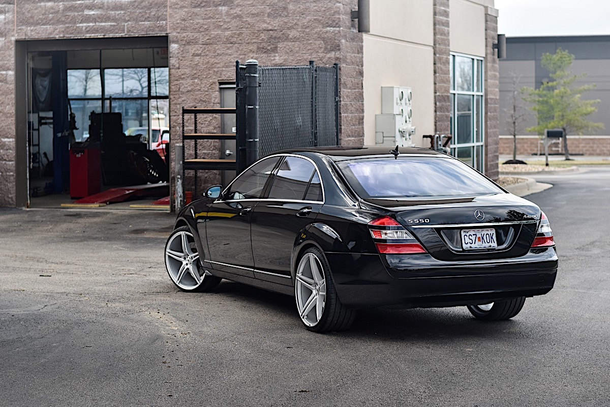 Mercedes-Benz S550