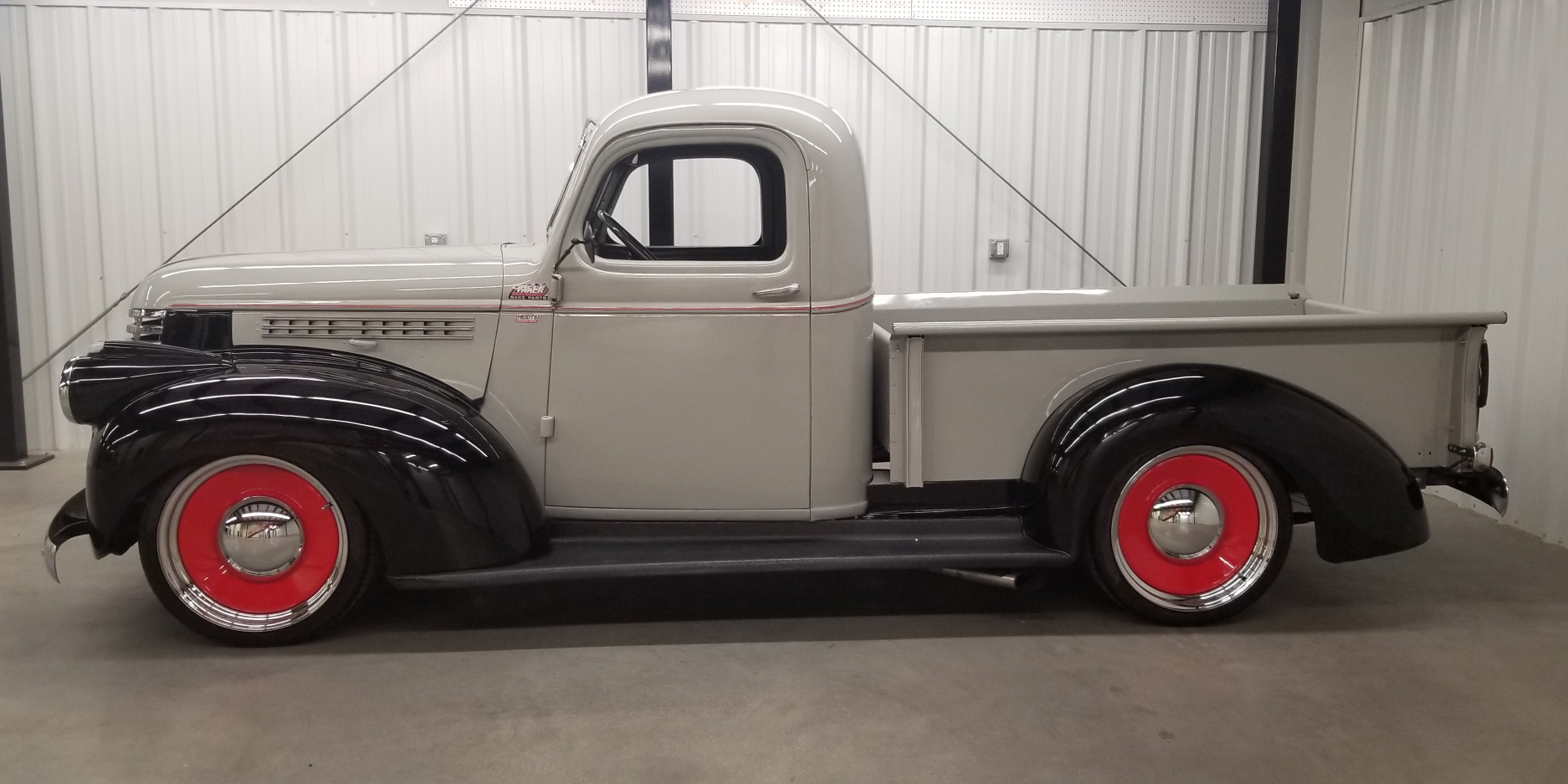 1946 Chevy Truck w LS and 20 Rat Rod Rims